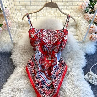 TEMU Czerwona Bluzka z Paisley dla Kobiet - Seksowny Design z Odkrytymi Plecami i Wiązaniem, Poliester, Możliwość Prania w Pralce, Na Każdą Porę Roku - Inne - miniaturka - grafika 1