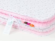 Koce i narzuty dla dzieci - MAMO-TATO Kocyk Minky dla niemowląt i dzieci 75x100 Mini gwiazdki szare na bieli / jasny róż - letni - miniaturka - grafika 1