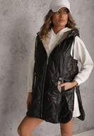 Kamizelki damskie - Czarna Długa Pikowana Kamizelka z Kapturem i Ozdobną Naszywką Mentape - miniaturka - grafika 1