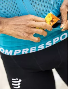COMPRESSPORT Pas biegowy FREE BELT 2020 mosaic blue - Pozostały sprzęt i akcesoria do ćwiczeń - miniaturka - grafika 3