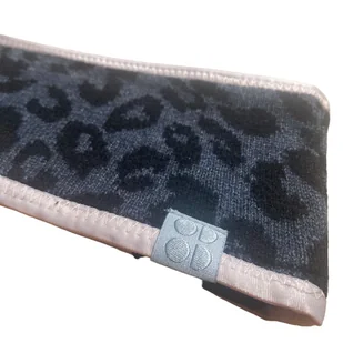 Opaska damska Sweaty Betty Ski Leopard - Apaszki i szaliki damskie - miniaturka - grafika 1
