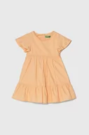Sukienki i spódniczki dla dziewczynek - United Colors of Benetton sukienka bawełniana dziecięca kolor pomarańczowy midi rozkloszowana - miniaturka - grafika 1