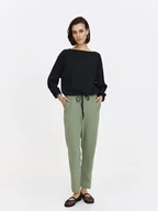 Bluzy damskie - Czarna bluza z dekoltem w łódkę - miniaturka - grafika 1