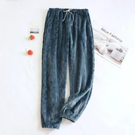 Piżamy damskie - Spodnie od piżamy w warkoczowy splot - Niebieski L - miniaturka - grafika 1