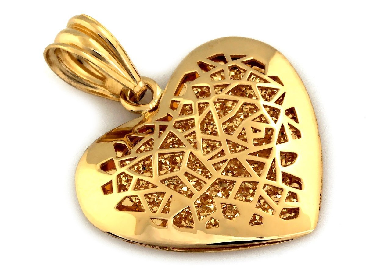 Zawieszka złota wypukłe serce z ażurem