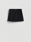 Spodenki damskie - Reserved - Plisowane spódnico-szorty z paskiem - czarny - miniaturka - grafika 1