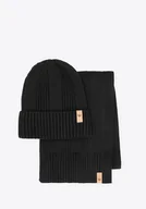 Czapki damskie - Klasyczny komplet zimowy: czapka i szalik czarny - miniaturka - grafika 1