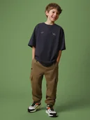 Spodnie i spodenki dla chłopców - 4F Spodnie dresowe cargo chłopięce - brązowe 164 (13-14 lat) - miniaturka - grafika 1