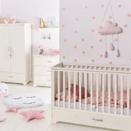 Łóżeczka i kojce - Łóżeczko dziecięce 140x70 z funkcją tapczanika białe melody - miniaturka - grafika 1