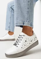Półbuty damskie - Srebrne Sneakersy z Błyszczącymi Sznurówkami i Wycięciami w Kształcie Gwiazdek Kawena - miniaturka - grafika 1