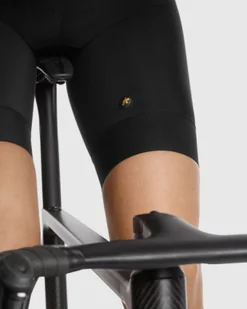 ASSOS spodenki damskie gravelowe UMA GTC BIB SHORTS C2 black series - Spodenki rowerowe - miniaturka - grafika 8