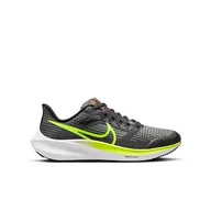 Buty dla chłopców - Nike Air Zoom Pegasus 39 sneakersy chłopięce, Czarny Volt Bar Volt Total Orange, 35.5 eu - miniaturka - grafika 1