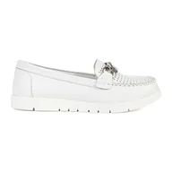 Mokasyny damskie - Goodin Skórzane białe mokasyny z łańcuchem na platformie - miniaturka - grafika 1