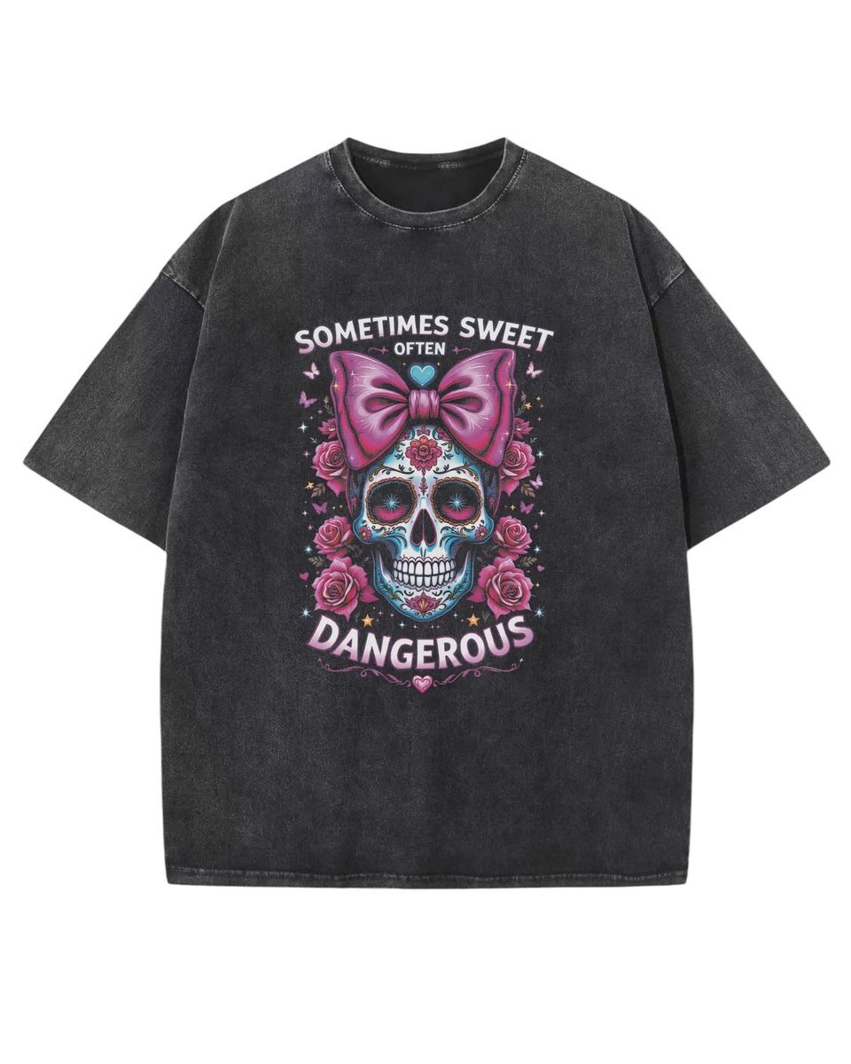 Koszulka oversize efekt sprania Czaszka Kokarda Kwiaty czarny S