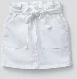 Sukienki i spódniczki dla dziewczynek - Benetton Spódnica dżinsowa w kolorze białym - grafika 1