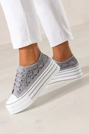 Trampki damskie - Szare trampki damskie ażurowe sneakersy na platformie koronkowe sznurowane Carla YZ847-4 - miniaturka - grafika 1