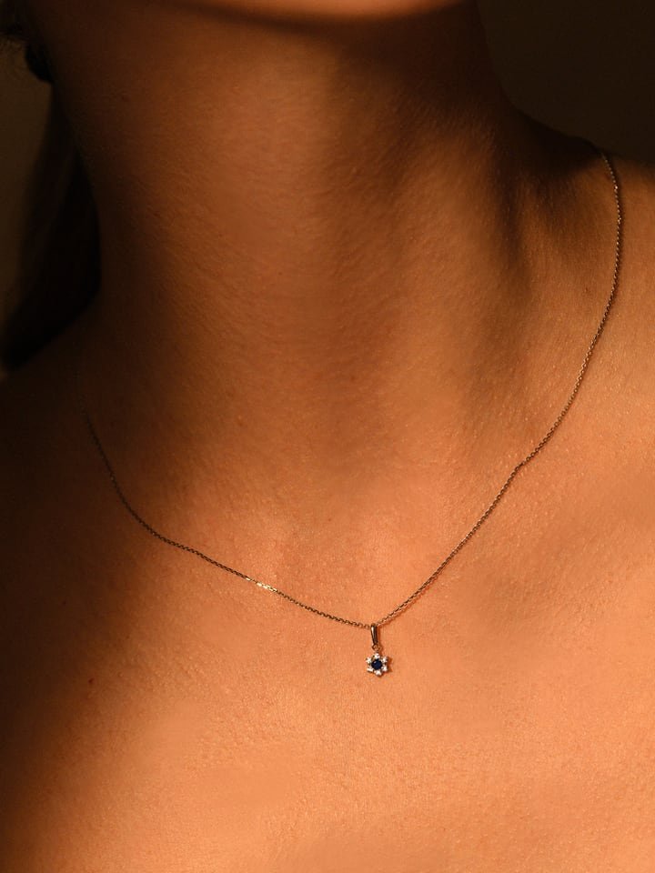 OR ÉCLAT Złota zawieszka z cyrkoniami