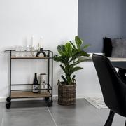 Wózki kuchenne - Barek na kółkach z czarną stalową konstrukcją i 2 półkami w dekorze dębu House Nordic Vita - miniaturka - grafika 1