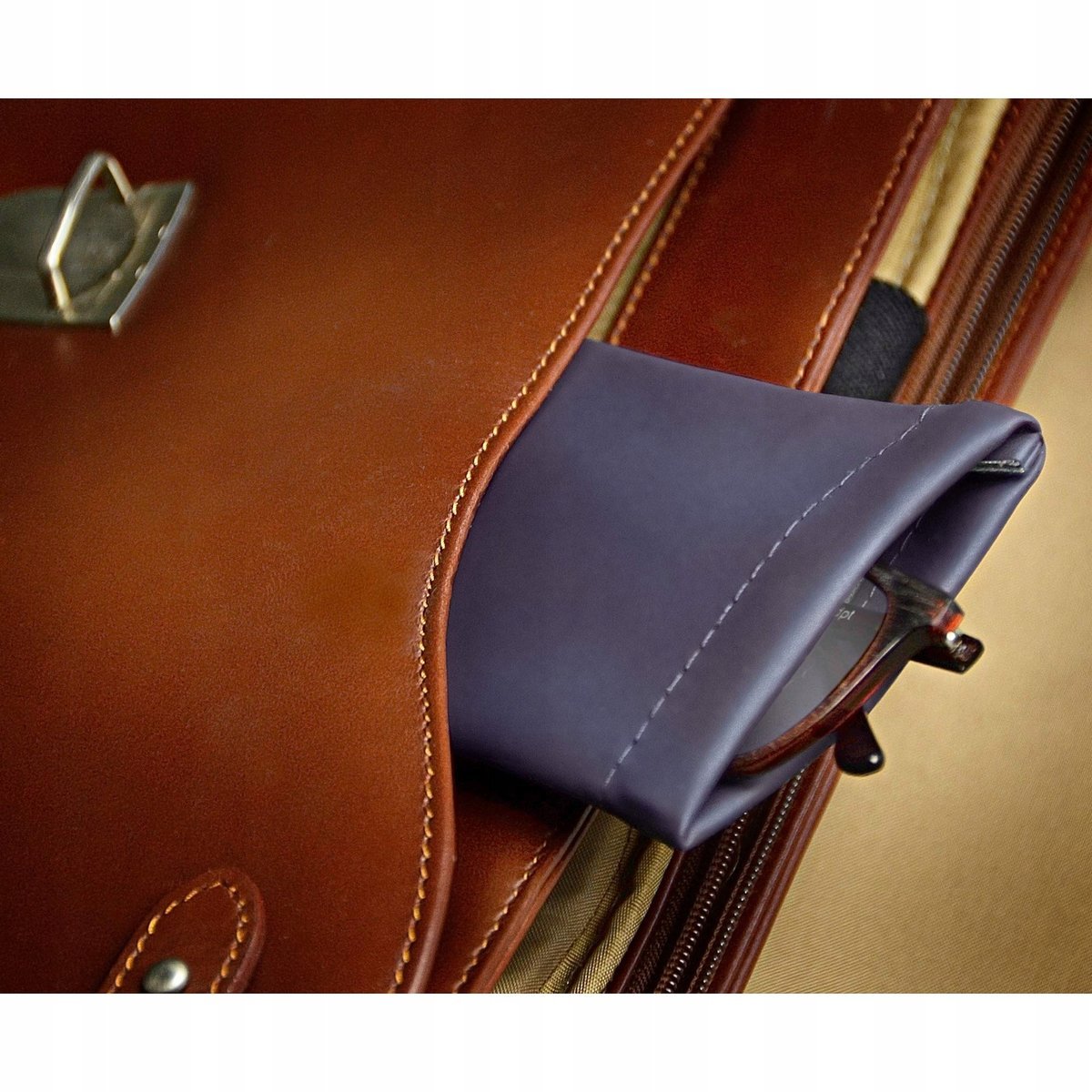 Etui na okulary syntetyk