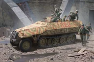 Modele do sklejania - TRUMPETER, Model plastikowy Sd.Kfz 251D 1/16 - miniaturka - grafika 1