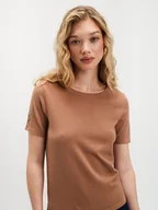 Swetry damskie - Brązowy sweter basic z krótkim rękawem - miniaturka - grafika 1