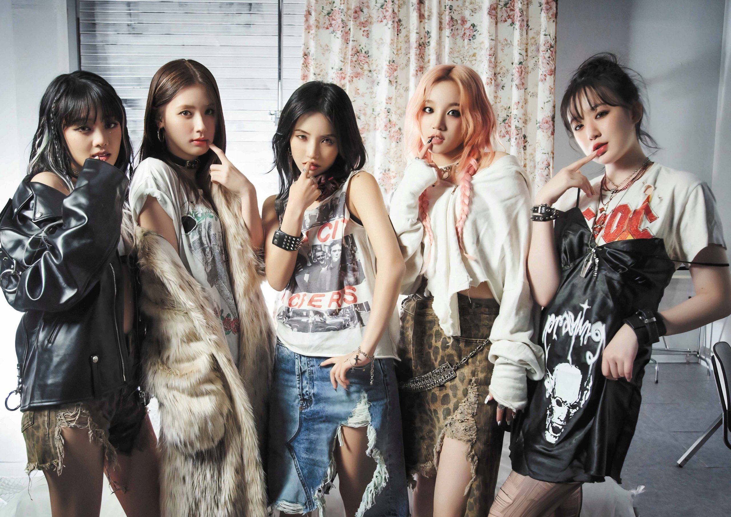 Plakat A2 K-Pop Kpop (g)i-dle Gidle G-Idle Korea Muzyka