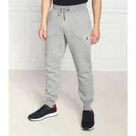 Dresy męskie - Tommy Hilfiger Spodnie dresowe Flag Arch | Regular Fit - miniaturka - grafika 1