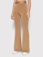 Spodnie sportowe damskie - Guess Spodnie dresowe Scuba V2GB05 KAYM2 Brązowy Slim Fit - miniaturka - grafika 1
