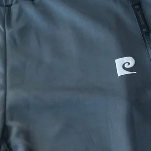 Dres kompletny męski Pierre Cardin Paris techniczny z kapturem duże rozmiary 3XL-5XL KOLEKCJA 2025 ROK czarny XXXL - Dresy męskie - miniaturka - grafika 1