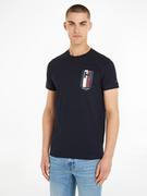 Koszulki męskie - Tommy Hilfiger Koszulka w kolorze granatowym - miniaturka - grafika 1