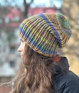 Czapki damskie - Czapka z merynosa 100% mix z niebieskim i zielonym - miniaturka - grafika 1