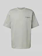 Koszulki męskie - T-shirt z nadrukiem z logo - miniaturka - grafika 1