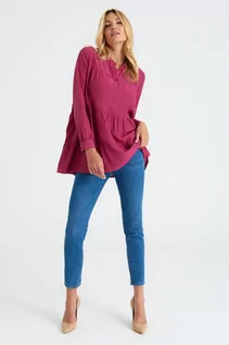 Bluzki damskie - Tunika oversize z efektownymi falbanami, różowa - Greenpoint - grafika 1