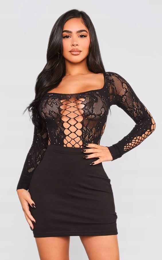 Prettylittlething Body dla Niskich Czarne S/m Ekn