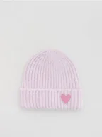 Czapki damskie - Reserved - Czapka z haftem - lawendowy - miniaturka - grafika 1