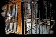 Czasopisma - Ucieczka z więzienia - Escape room w Gdańsku - miniaturka - grafika 1