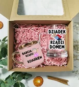 Gadżety dla niej i dla niego - Zestaw prezentowy dla Babci i Dziadka - KUBEK DLA BABCI ORAZ KUFEL DLA DZIADKA - miniaturka - grafika 1