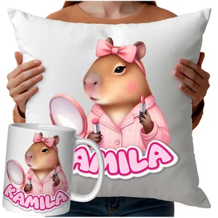 Kubek Poduszka Kapibara 330ml 40x40cm Prezent Z Napisem Capibara Urodziny - Gadżety dla niej i dla niego - miniaturka - grafika 1