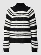 Swetry damskie - Sweter z dzianiny ze wzorem w paski model ‘NARMANELL’ - miniaturka - grafika 1