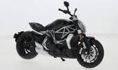 Samochody i pojazdy dla dzieci - Maisto Ducati X Diavel S Silver Black 2013 1:12  20-20101 - miniaturka - grafika 1