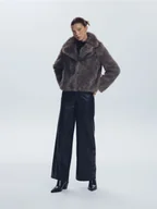 Kurtki damskie - Reserved - Sztuczne futerko z kołnierzem - ciemnoszary - miniaturka - grafika 1