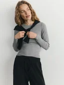 Koszulki i topy damskie - Reserved - Longsleeve z modalem - jasnoszary - miniaturka - grafika 1