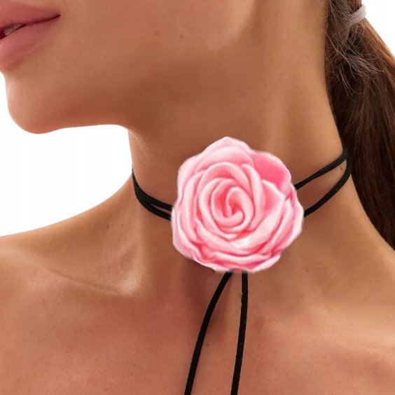 Naszyjnik choker ozdobny kwiat na szyję róża na rzemyku fuksja