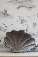 Kołdry i poduszki dla dzieci - Aksamitna poduszka dekoracyjna muszla "Szara perła" - miniaturka - grafika 1