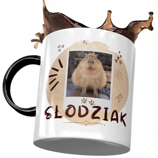 Kubek Czarny Kapibara na Urodziny Imieniny Prezent z Nadrukiem ze Zdjęciem + Opakowanie na prezent (wzór 04) - Kubki - miniaturka - grafika 1
