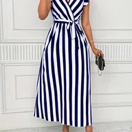 Sukienki - TEMU Dziewczęca czarna i biała sukienka maxi z nadrukiem w kształcie litery C, z rękawami z falbanką - dekolt w kształcie litery V, sylwetka w - miniaturka - grafika 1