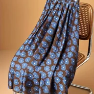 Spódnice - TEMU Spódnica Midi w Kształcie Litery A dla Kobiet - Wysoki Stan z Rozszerzanym Dołem i Niebieskim Kwiatowym Nadrukiem na Ciemnobrązowej, Od - miniaturka - grafika 1