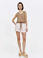 Spodenki damskie - Beżowe szorty z printem w paski - miniaturka - grafika 1