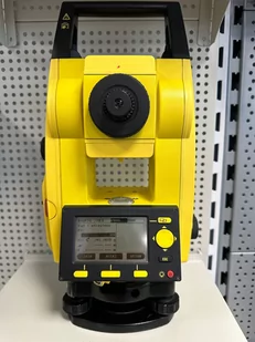 Teodolit elektroniczny BUILDER R200M Leica - Sprzęt geodezyjny - miniaturka - grafika 1