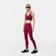 Spodnie sportowe damskie - Damskie legginsy basic GUESS ALINE LEGGINS 4/4 - fioletowe - miniaturka - grafika 1